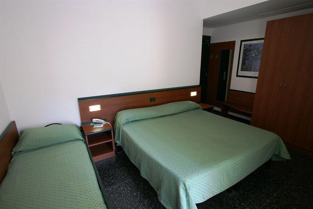 Albergo Adriana Celle Ligure Extérieur photo