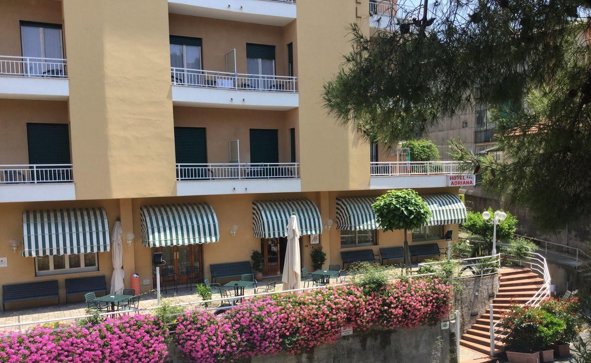 Albergo Adriana Celle Ligure Extérieur photo